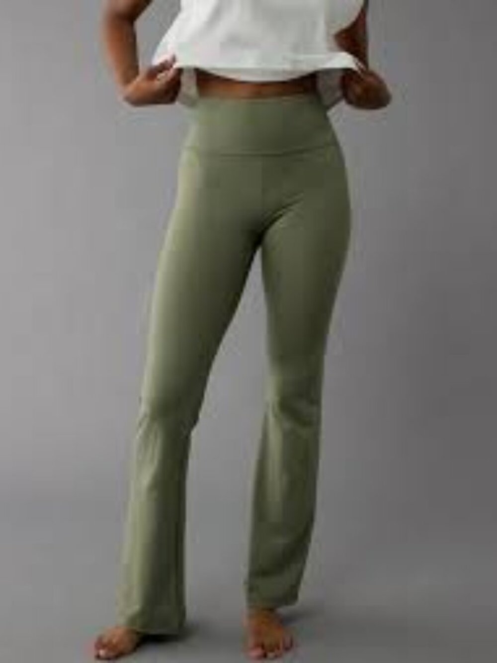 NWT: American Eagle The Everything  Flare Legging